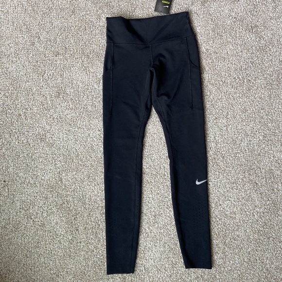 THE NIKE EPIC LUX TIGHT FIT Running Leggings - Picture 1 of 5